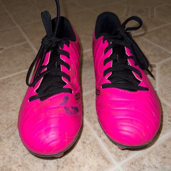 Nike soccer cleats - Picture 6 of 6